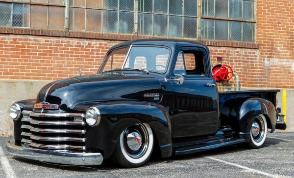 1951 Chevrolet 3100 5-Window steel cab Deep gloss black paint