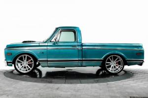 1969 Chevrolet C-10 Pro Touring 700 HP Engine