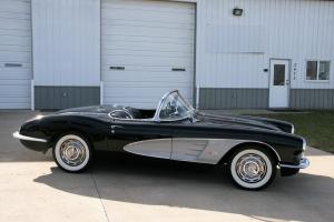 1960 Chevrolet Corvette 283 230HP 8 Cyl Engine