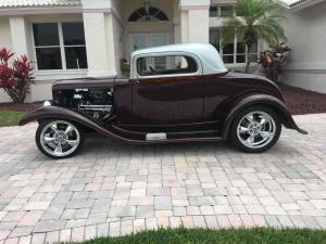 1932 Ford 3 Window 400 cu in Coupe Automatic