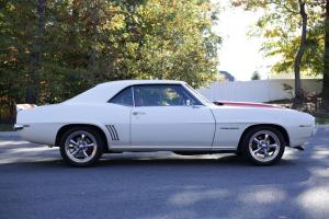 1969 Chevrolet Camaro RS 406ci Overdrive extension 6 speed automatic