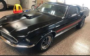 1969 Ford Mustang 351 Windsor Mach 1