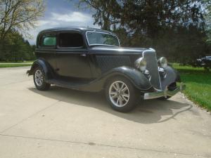 1934 Ford Tudor Sedan all steel original Henry Ford car beautiful floors