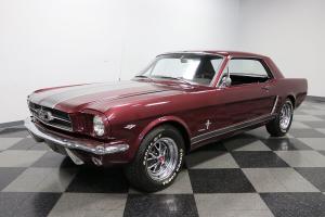 1965 Ford Mustang V8 power cruiser style