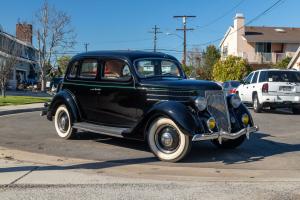 1936 Ford Fordor Sedan jet black with green pinstriping