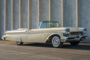 1957 Mercury Turnpike Cruiser Convertible Sun Glitter Yellow paint