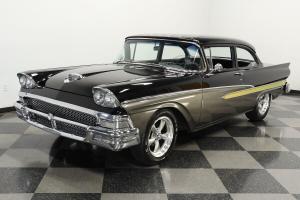 1958 Ford Custom Sedan legendary 406 cubic inch V8