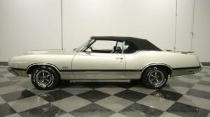 1972 Oldsmobile Convertible Cutlass 442 Tribute