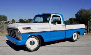 1967 Ford F-100 Fleetside Resto-Mod 5.3L Vortec V8 Automatic