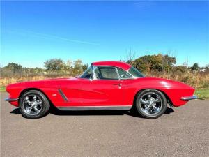 1962 Chevrolet Corvette 500HP Engine Convertible