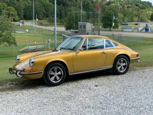 1972 Porsche 911 Coupe 2.4 Engine Manual