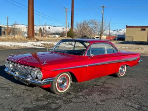 1961 Chevrolet Impala Sports Coupe Automatic 8 Cyl