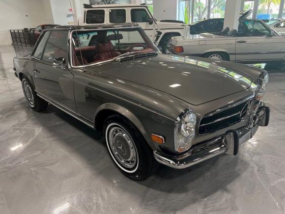 1969 Mercedes Benz SL Class Pagoda 280 SL Pagoda 75500 Miles Gray