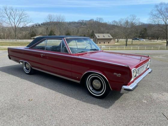 1966 Plymouth Satellite Hardtop 440cui burgundy with a black vinyl top