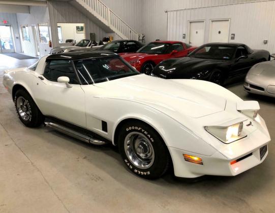 1980 Chevrolet Corvette V8 Automatic 2dr Coupe White