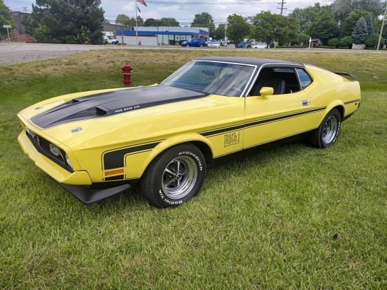 1971 Ford Mustang  Mach I 429 CID Automatic Grabber Yellow beautifully restored