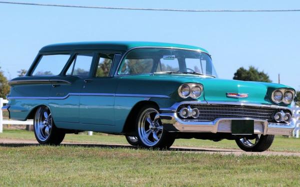 1958 Chevrolet Yeoman Wagon 350 CI  Forest Green