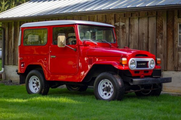 1976 Toyota Land Cruiser FJ40 non stock Chevrolet 292 engine