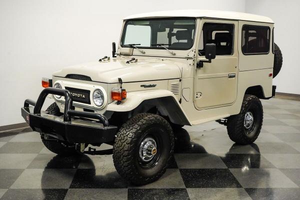 1976 Toyota Land Cruiser FJ40  V8 LS Restomod Automatic