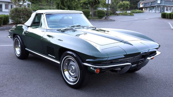 1967 Chevrolet Corvette Roadster 4-time Top Flight 327c.i.