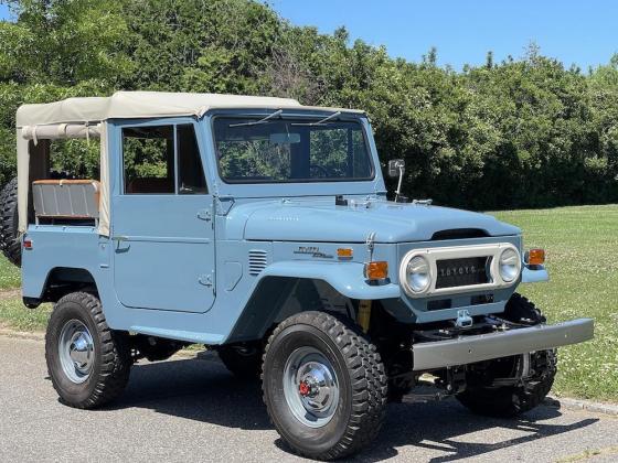 1973 Toyota FJ40 Cruiser Convertible Manual