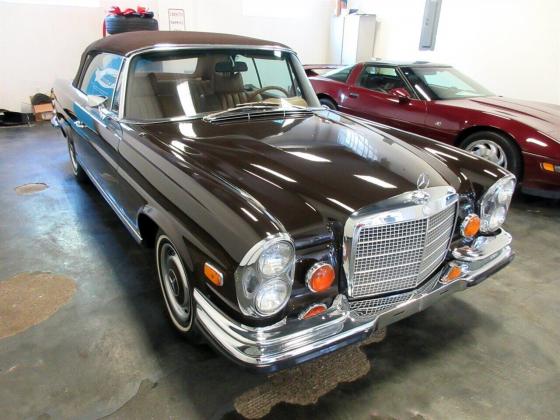 1971 Mercedes-Benz 200-Series 280SE 3.5 L Automatic