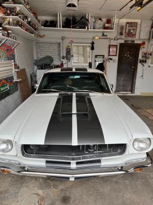 1965 Ford Mustang Fastback 302 Manual