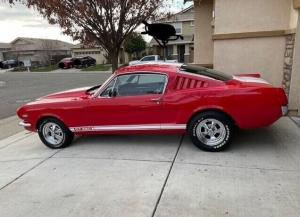 1965 Ford Mustang Fastback V8 302 5.0L BUILT TO 425HP Automatic