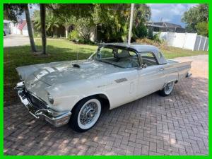 1957 Ford Thunderbird V8 Automatic