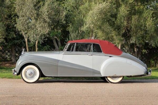 1954 Rolls Royce Silver Dawn Drophead Coupe convertible top