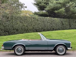 1967 Mercedes-Benz 200-Series 6 Cylinder Convertible