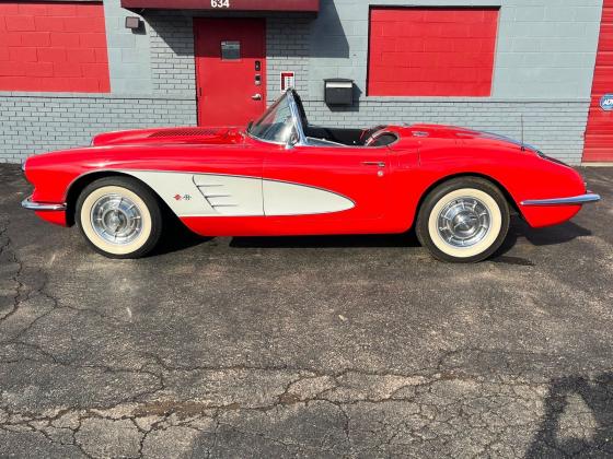 1958 CHEVROLET CORVETTE CONVERTIBLE Gasoline 8 Cylinders