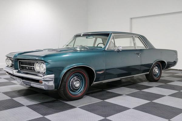 1964 Pontiac GTO Coupe 389 Tri Power 4 Speed Manual