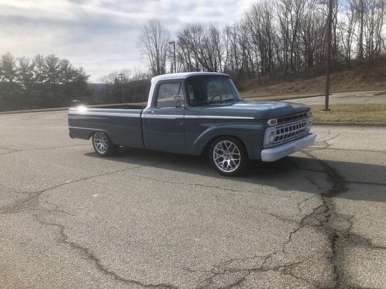 1965 Ford F100 custom 4 6 3v mustang drivetrain