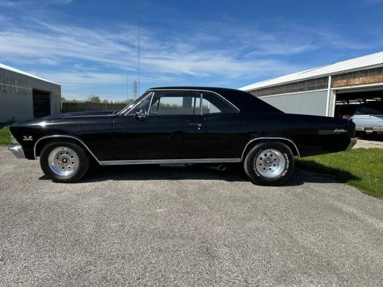 1966 Chevrolet Malibu big block 468 ci V8 engine