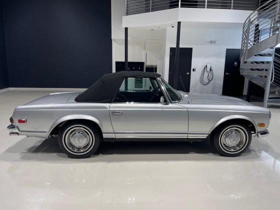 1968 Mercedes Benz SL Class fuel injected 2 5L inline