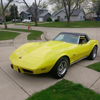 1975 Chevrolet Corvette 350 auto deluxe interior