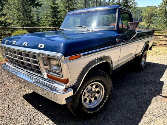 1979 Ford F 150 V8 400 paired with a 4 speed Borg Warner trans