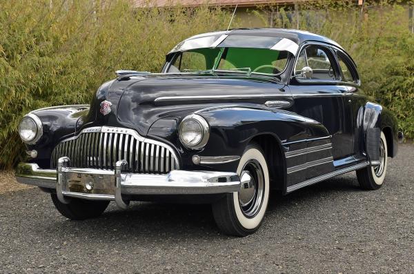 1942 Buick Special Sedanet